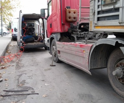 Oto Lastik Tamircisi 3s