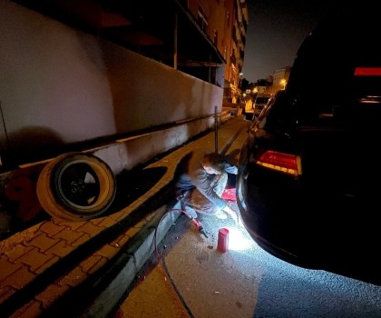 HALİDE EDİP ADIVAR OTO LASTİKÇİ