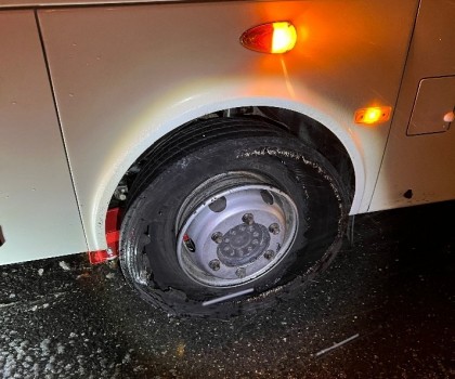 İZZET PAŞA OTO LASTİKÇİ